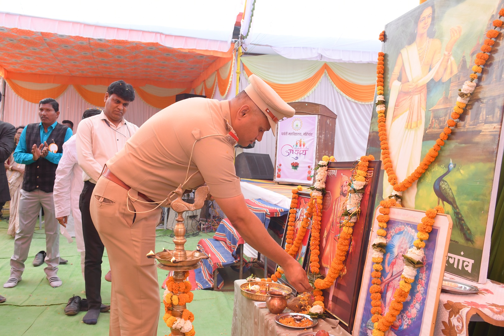 Police guest interaction at Parvati